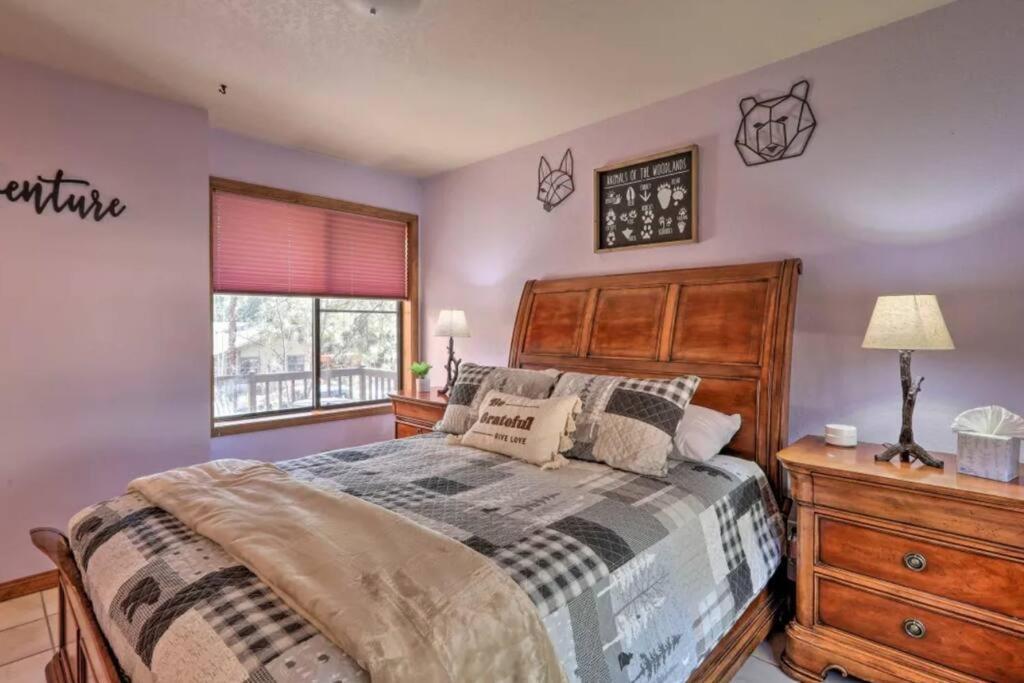 Kathys Cabin, King Bed, Hot Tub, Near-Nau & Downtown Attractions, Perfect Year-Round Mountain Getaway Flagstaff Extérieur photo