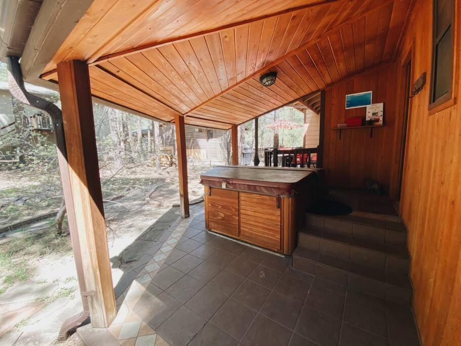Kathys Cabin, King Bed, Hot Tub, Near-Nau & Downtown Attractions, Perfect Year-Round Mountain Getaway Flagstaff Extérieur photo